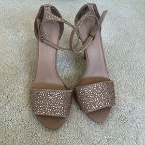 Zara size 38/7.5 tan/pink bedazzled ankle strap heels. Great condition!